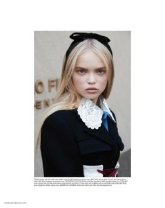 Alice-Wonderland-Fashion-Editorial-Daily-Summer08.jpg
