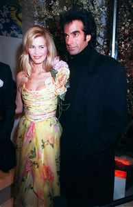 Claudia-Schiffer-et-David-Copperfield-a-Paris-le-21-mars-1995_exact1024x768_p.jpg