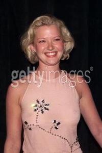 Gretchen_Mol_BG1.2312976.jpg