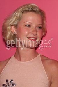 Gretchen_Mol_BG1.2313012.jpg