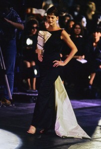 JOHN-GALLIANO-SPRING-1996-RTW-034_e.jpg