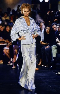 JOHN-GALLIANO-SPRING-1996-RTW-078_e.jpg