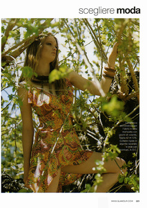 JuliaOleinic_GlamourIT_Jul2005_ClaudiaPasanisiSmith_3.jpg