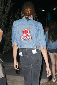 Kaia-Gerber--Leaving-Kiwanis-Chili-Cook-Off--05.jpg