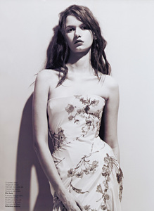 KarolinaMalinowska_LOfficielFR0303phABlommersNSchumm_01.jpg