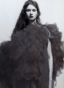 KarolinaMalinowska_LOfficielFR0303phABlommersNSchumm_04.jpg