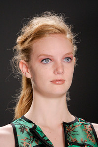 Nanette_Lepore_Spring_2013_Details_TLt5_L0_J7v_Enx.jpg
