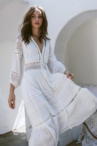 SpellOliviaLuxeLaceMidiDress-White_28286_1024x1024.jpg