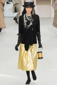 chanel_chi1.jpg