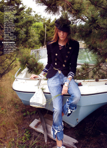 deanna_miller-elle-nov05-4.jpg