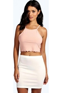donna-tops-boohoo-emma-top-con-spalline-sottili-e-bordo-smerlato.jpg