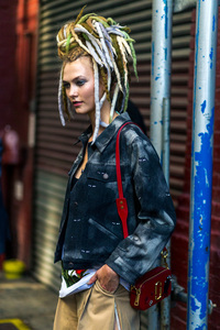 hbz-street-style-nyfw-ss2017-day8-12.jpg