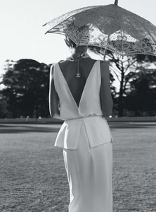 isabel-lucas-by-nicole-bentley-for-vogue-australia-december-2013-3.png