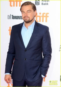 leonardo-dicaprio-before-the-flood-tiff-premiere-09.jpg