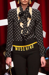 moschino-clp-rs17-2516.jpg