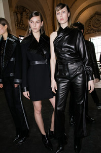 mugler_julia2.jpg