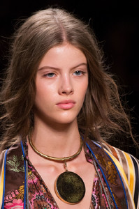 Etro+Spring+2017+Details+wl0TfclEAprx.jpg