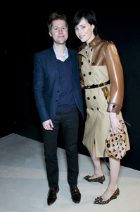 Burberry+Prorsum+Fall+2013+Backstage+Cbi_1PbZefnx.jpg