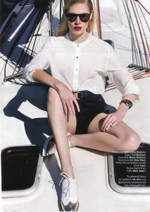 Zelie Allemoz - In magazine Grece4.jpg