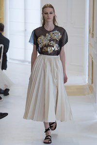 dior_julia1 closed.jpg
