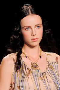 Anna+Sui+Spring+2014+Details+Nu7QA7yzkOYx.jpg