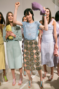 Burberry+Prorsum+Spring+2014+Backstage+FYVwTiTLkqfx.jpg