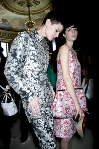 Stella+McCartney+Spring+2014+Backstage+Livingly+Y3RDUPpqFLNx.jpg
