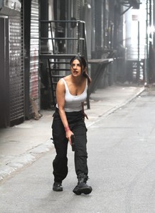 Priyanka+Chopra+Priyanka+Chopra+Films+Quantico+ShDEusVNJYmx.jpg