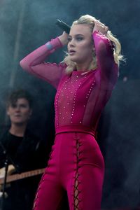 zara larsson - 20160630 (19).jpg