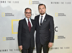 Leonardo+DiCaprio+National+Geographic+Channel+LoOF8hlKcCTx.jpg