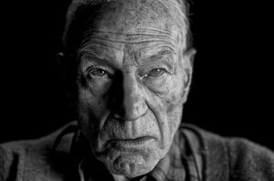 First look at Patrick Stewart as Professor X in LOGANFilmAnimation.jpg