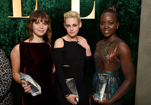 Felicity+Jones+23rd+Annual+ELLE+Women+Hollywood+oxLKzqZ-Q0mx.jpg