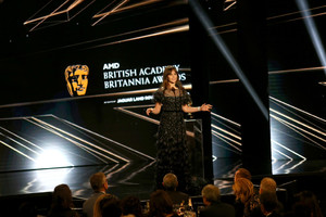 Felicity+Jones+2016+AMD+British+Academy+Britannia+NUifq5PYUlgx.jpg