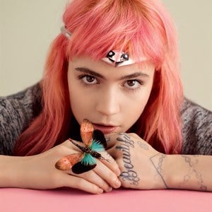 Grimes-By-Ben-Toms-For-Teen-Vogue-April-2016-5-800x1084u.jpg