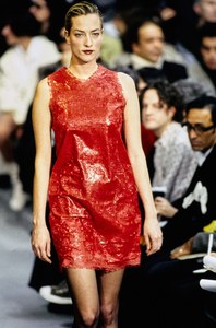 HELMUT-LANG-FALL-1994-RTW-32-TATJANA-PATITZ.jpg