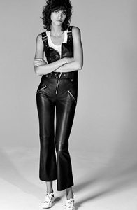 Zara-Woman-Studio-Collier-Schorr-23-620x947.jpg