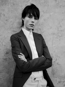 a_sauvage_menswear_for_women_apr13_06bd3fdf335338964e6f3af61b533be6.jpg