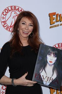 elvira191616ZNimage2.jpg