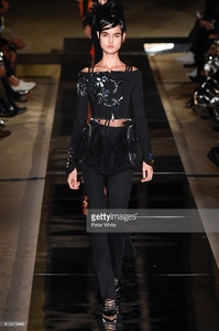 givenchy31.jpg