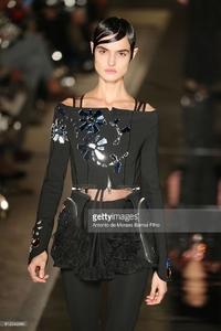 givenchy45.jpg