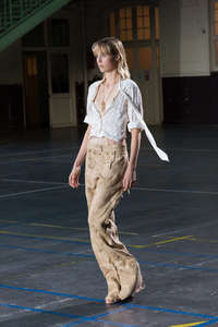 johngalliano_ss17_fashionnetwork_5806b12f.jpg