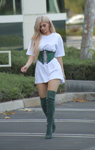 kjenner171016BZNimage3.jpg