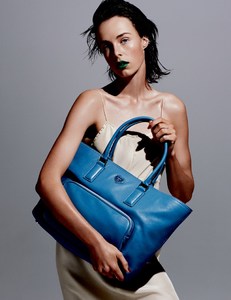 lookbooks_gl_52409583-a470-4709-a97a-58660aa613db.jpg