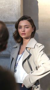 miranda-kerr-photoshoot-for-louis-vuitton-in-paris-10-4-2016-2.jpg