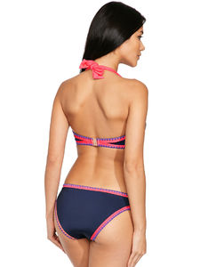 r711794-p744667-back.jpg