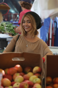 sarahh161016BZNimage19.jpg