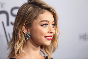 sarahh241016ZNimage2.jpg