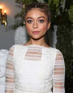sarahh271016ZNimage3.jpg