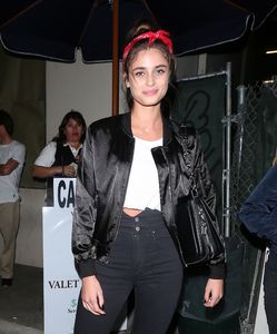 taylorh111016BZNimage11.jpg
