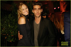 toni-garrn-jon-kortajarena-aquazurra-paris-02.jpg